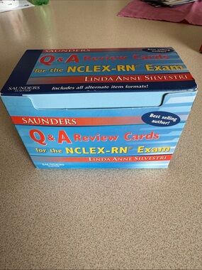 Saunders Q&A Review Cards for the NCLEX-RN Exam - Blue & Red